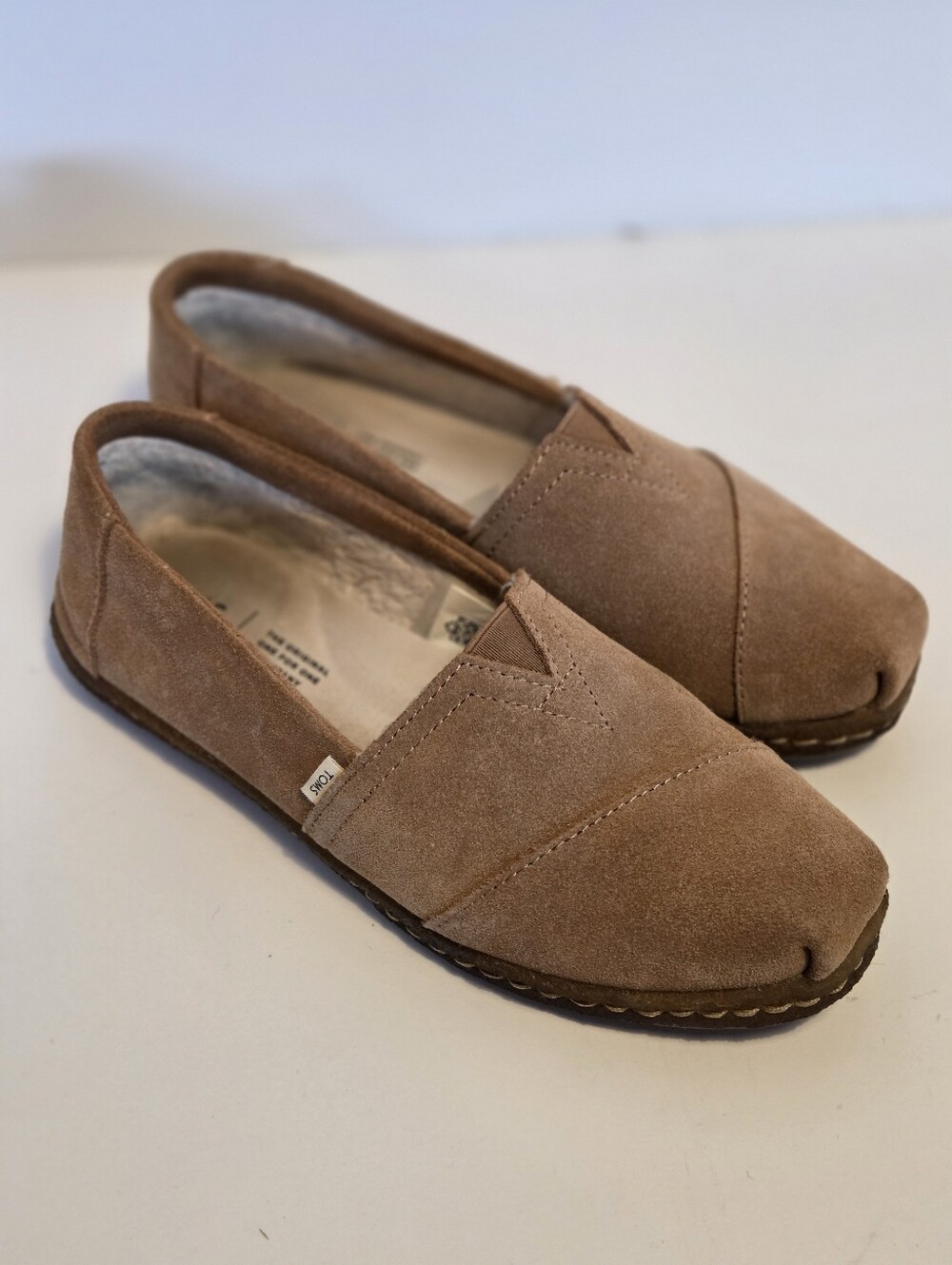 TOMS Women's Classic Alpargata Toffee Cow Suede Faux Shearling Crepe Sole Size 7